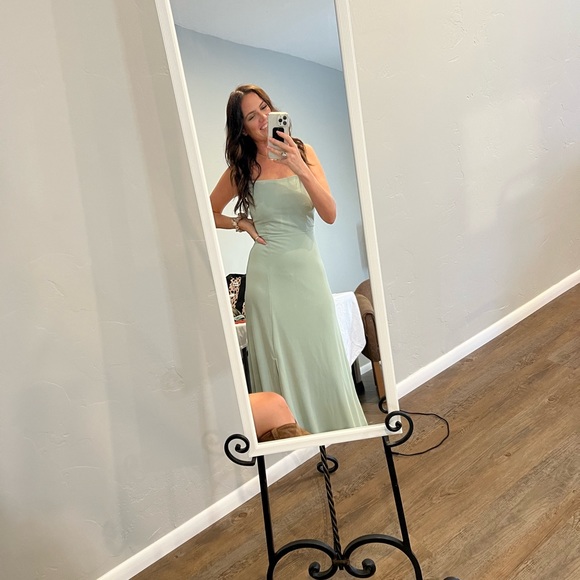 Birds grey sage green tie back bridesmaid dress - Picture 7 of 7